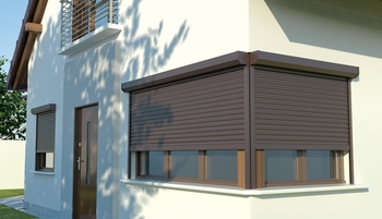 Voler roulant d'angle sur maison rénovée