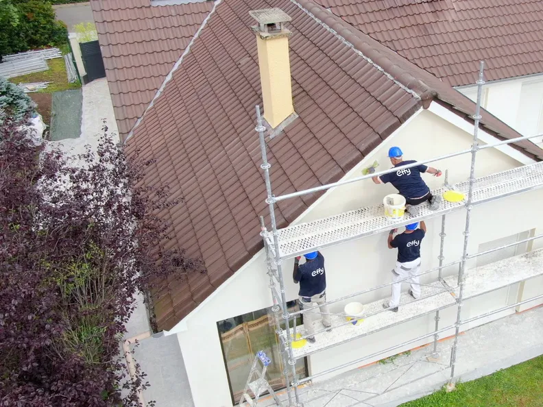 Chantier d'isolation extérieure par Effy