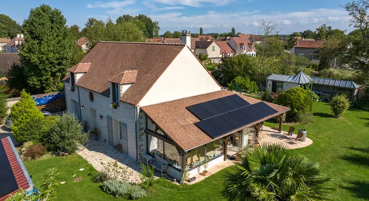 maison-panneaux-solaires